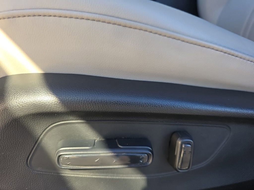 Used 2023 Honda HR-V EX-L image 11