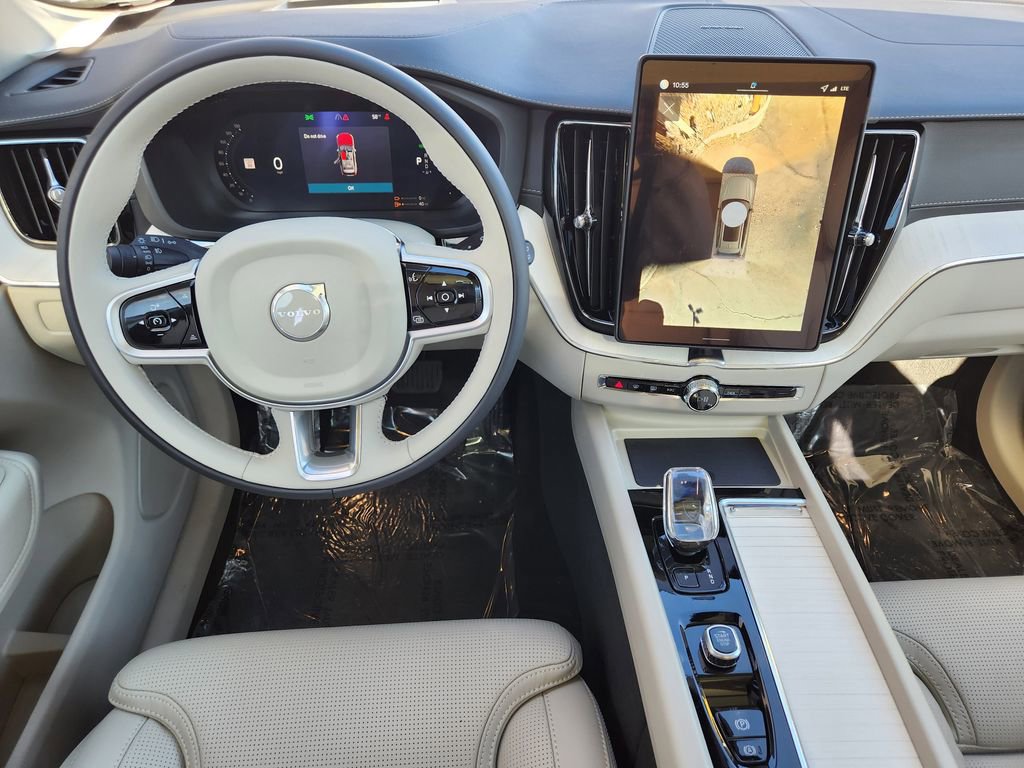 New 2026 Volvo XC60 T8 Ultra w/ Protection Package Premier image 3