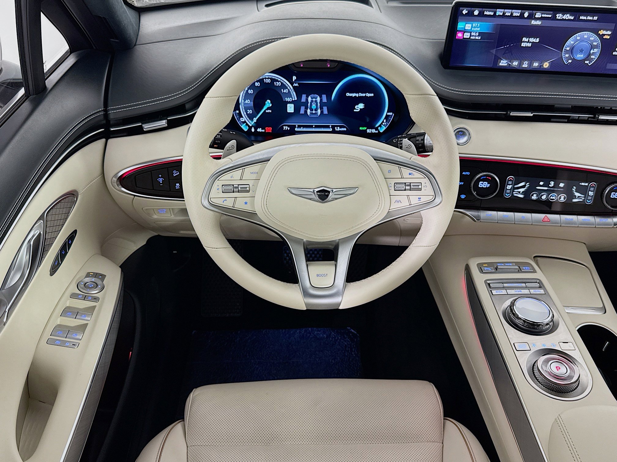 Used 2024 Genesis Electrified GV70 Advanced w/ Prestige Package image 16