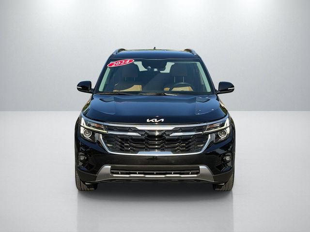 Used 2024 Kia Seltos EX FWD image 2