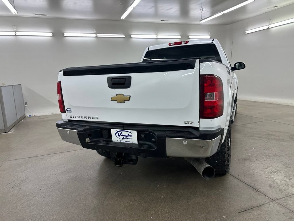 Used 2011 Chevrolet Silverado 2500 LTZ w/ Snow Plow Prep Package AWD/4WD image 11