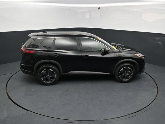 Used 2025 Nissan Rogue SV AWD/4WD image 35