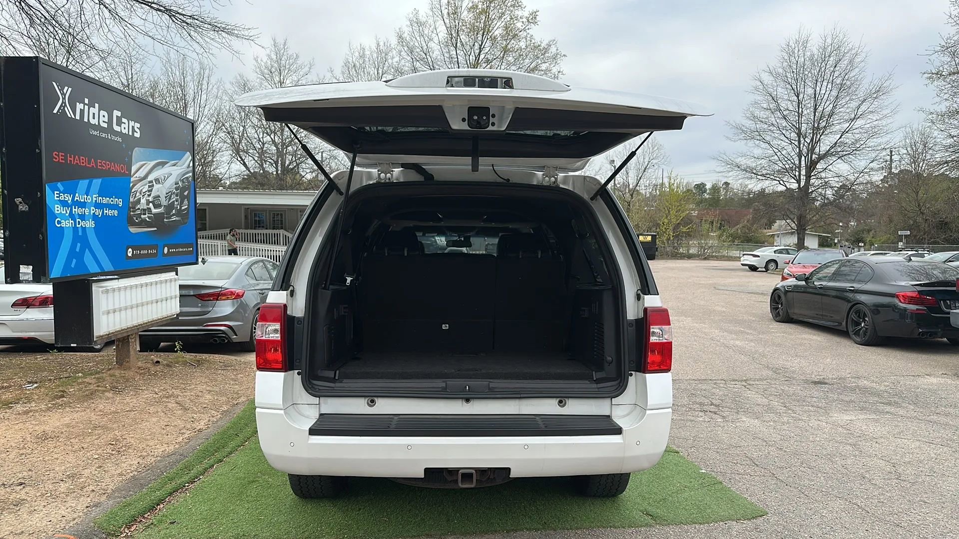 Used 2013 Ford Expedition EL Limited image 10
