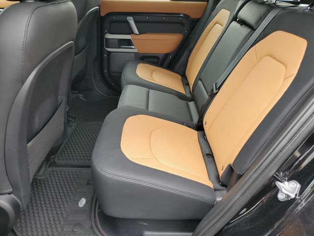 Used 2023 Land Rover Defender 110 X-Dynamic SE AWD/4WD image 21