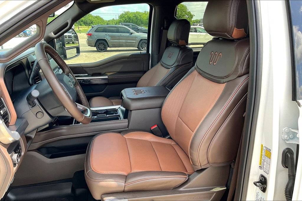 Used 2026 Ford F250 King Ranch w/ FX4 Off-Road Package AWD/4WD image 18