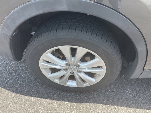 Used 2013 Toyota RAV4 Limited AWD/4WD image 7