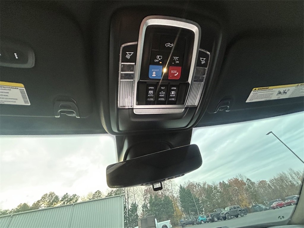 New 2026 RAM 3500 Limited image 30