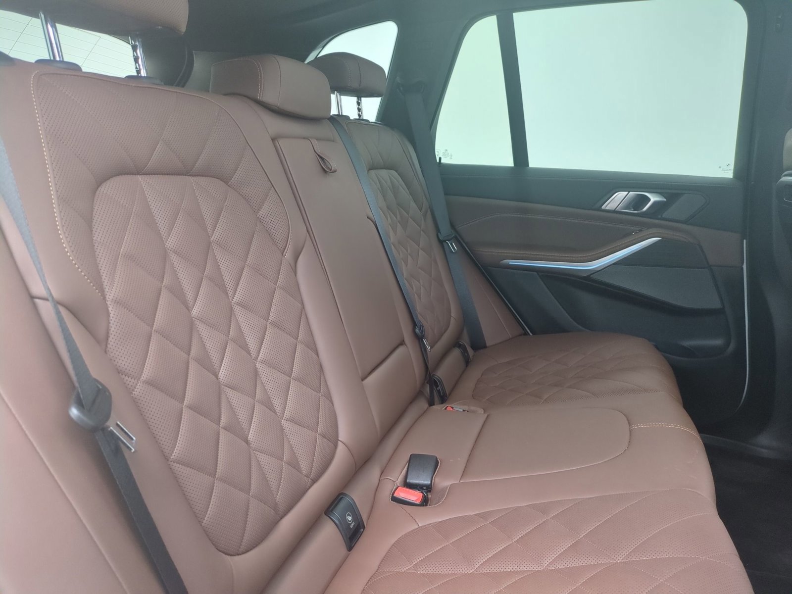 Used 2024 BMW X5 xDrive40i w/ Premium Package image 24