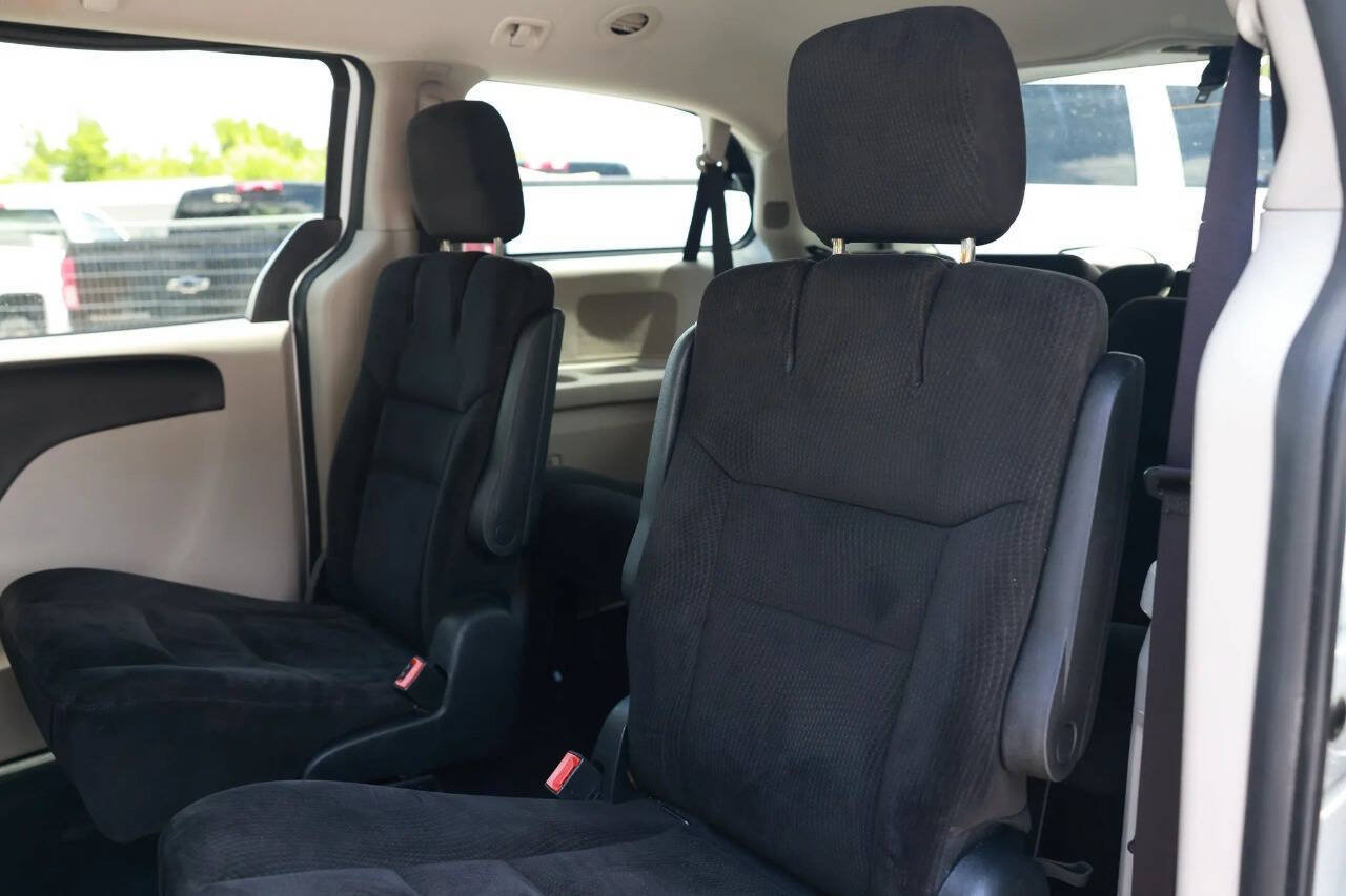Used 2014 Dodge Grand Caravan SE w/ Quick Order Package 29E SE FWD image 27