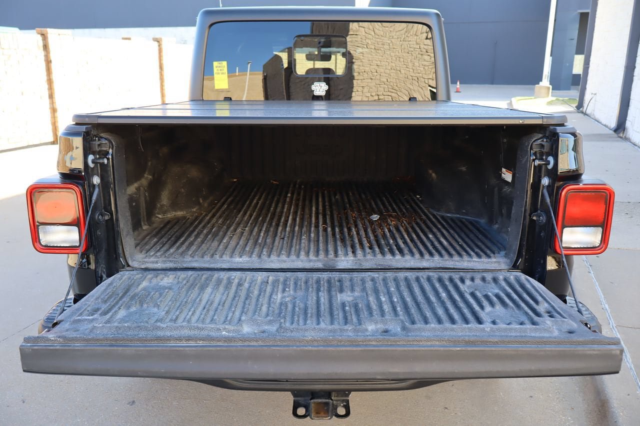 Used 2023 Jeep Gladiator Rubicon w/ Trailer Tow Package AWD/4WD image 26