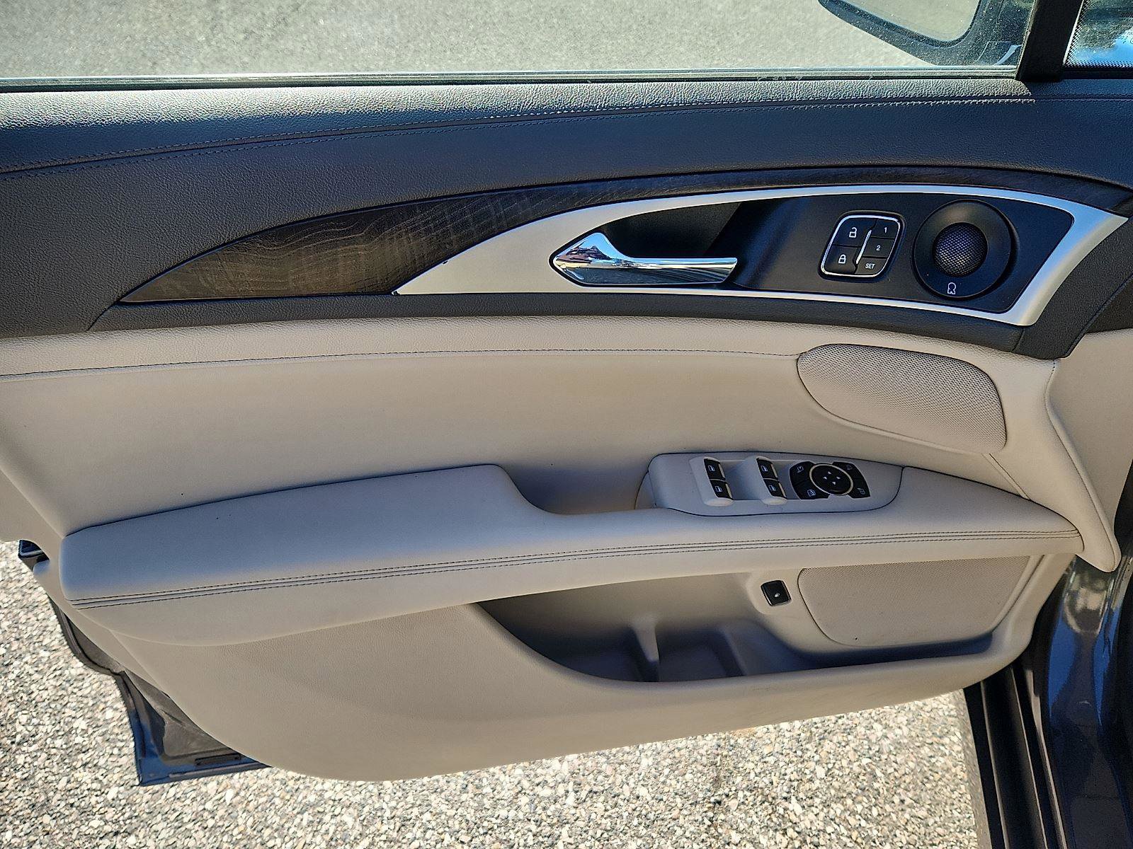 Used 2019 Lincoln MKZ Reserve w/ Reserve Plus Package image 12