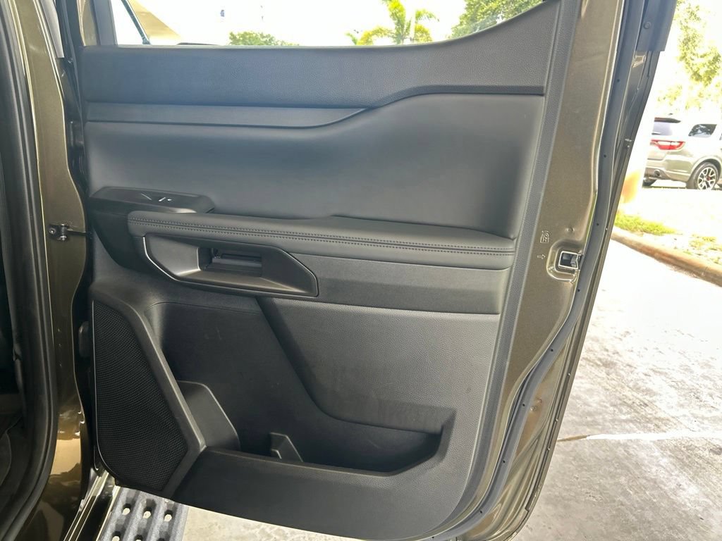 Used 2025 Ford Ranger Raptor AWD/4WD image 32