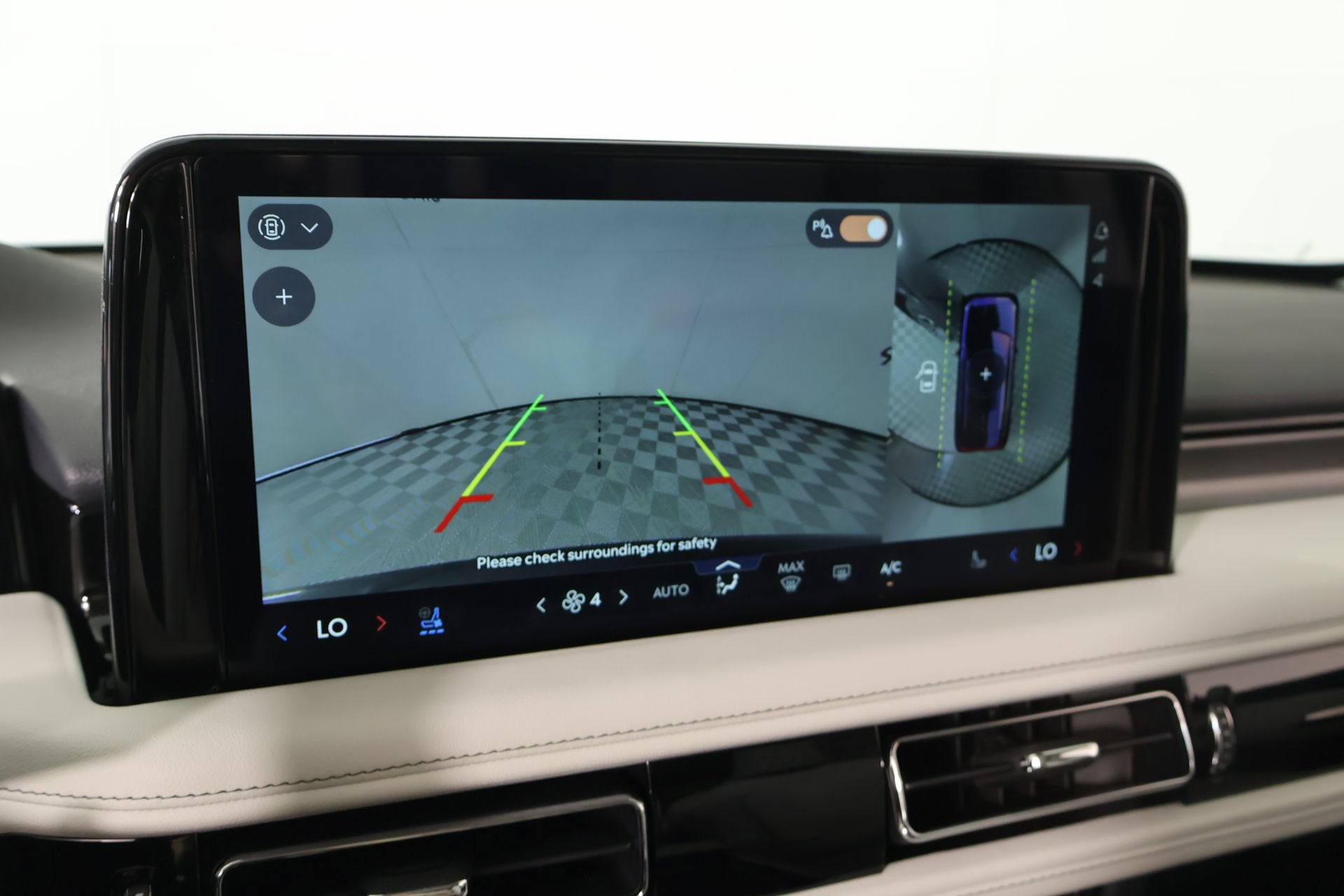New 2026 Lincoln Aviator AWD w/ Jet Appearance Package image 6