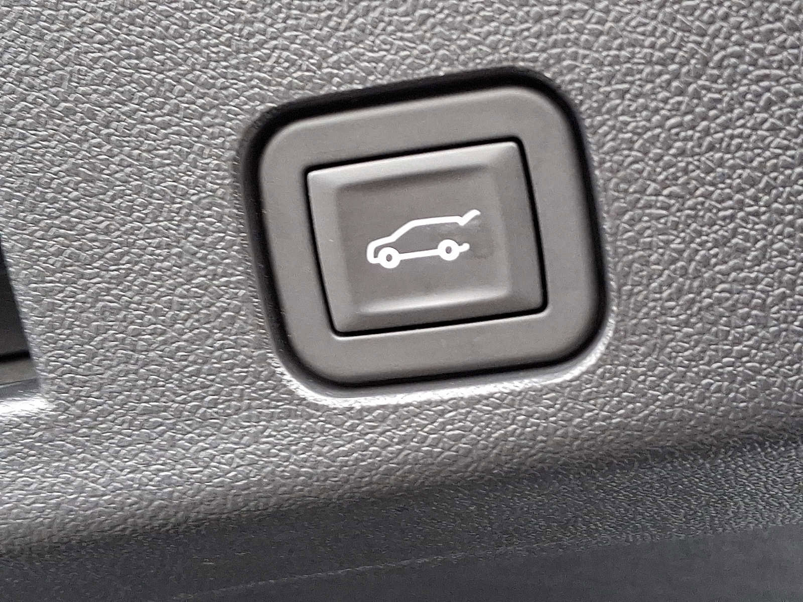 Used 2024 Chevrolet Traverse RS AWD/4WD image 29