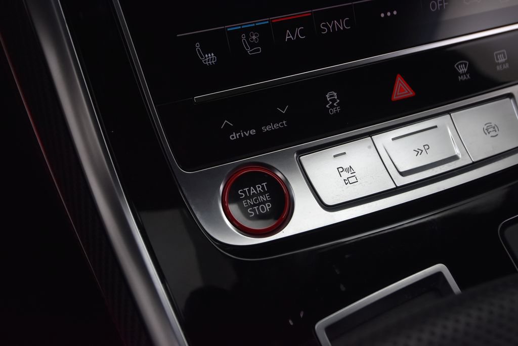 Used 2025 Audi SQ7 Prestige AWD/4WD image 44