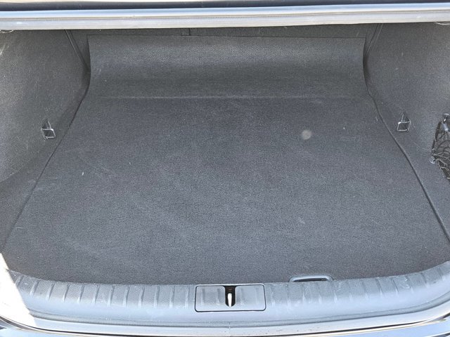 Used 2025 Genesis G70 2.5T image 6