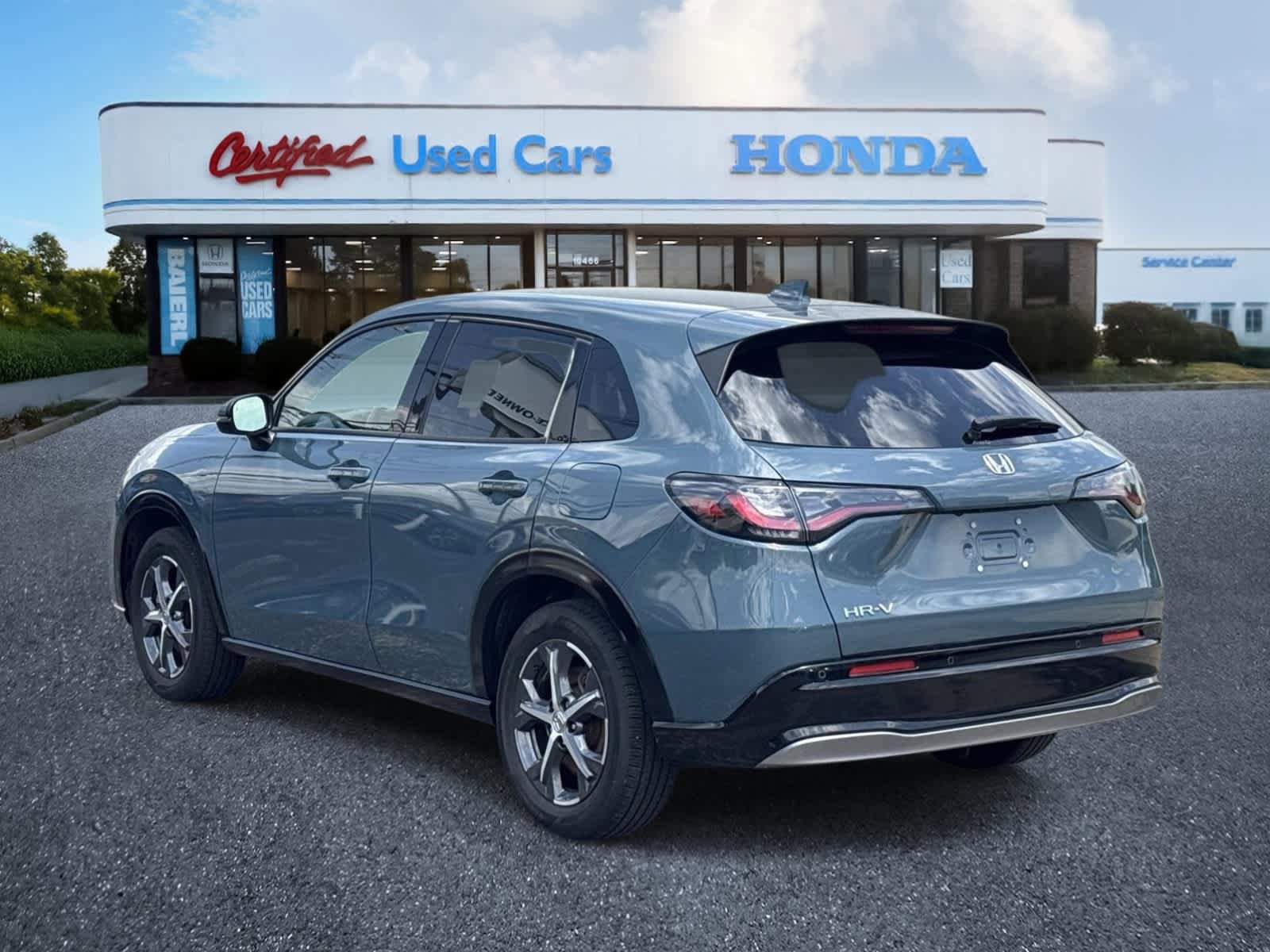 Used 2024 Honda HR-V EX-L image 3
