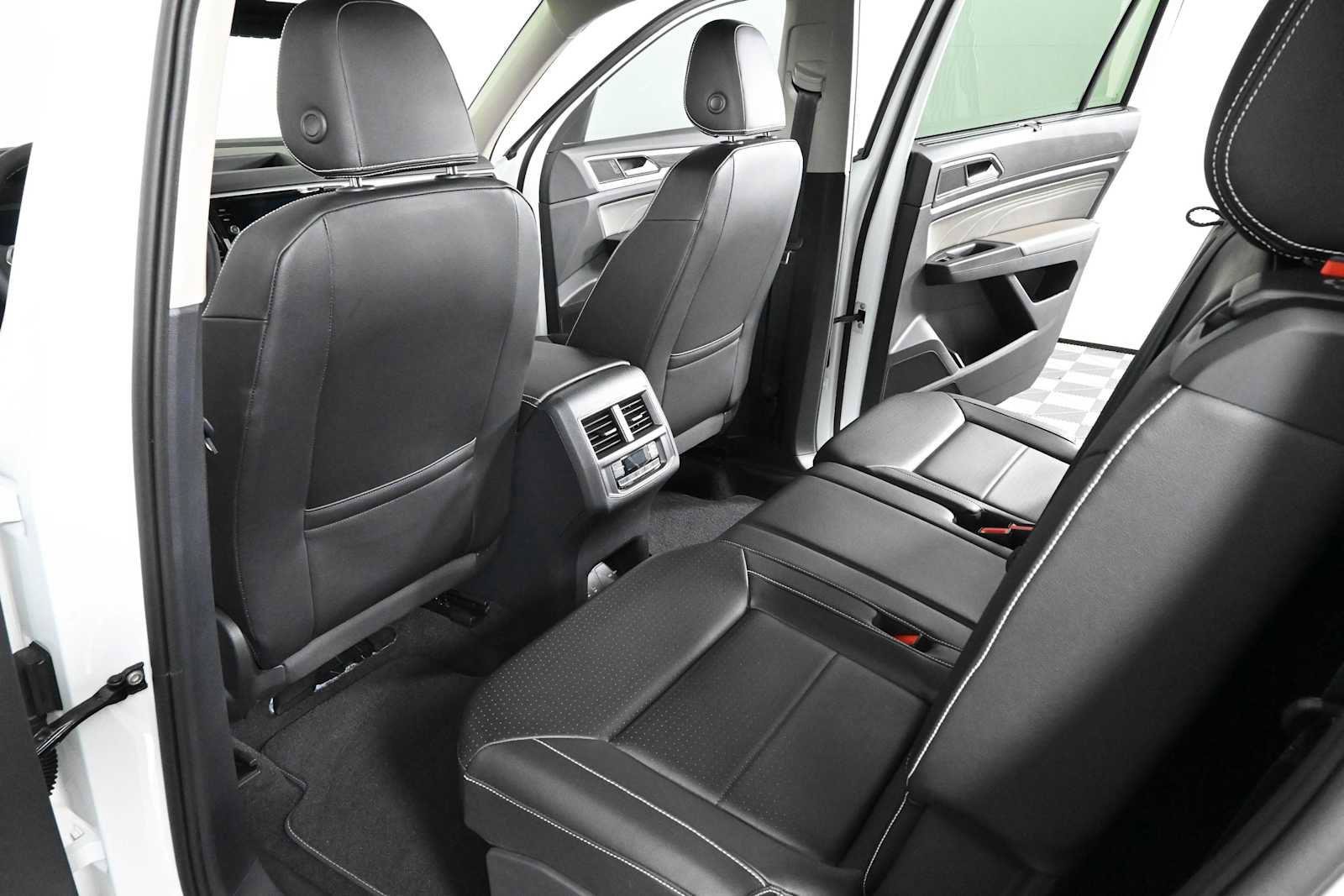 Certified 2023 Volkswagen Atlas SE FWD image 14