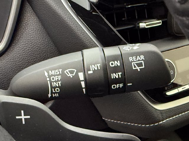 Used 2026 Toyota Corolla XSE FWD image 12
