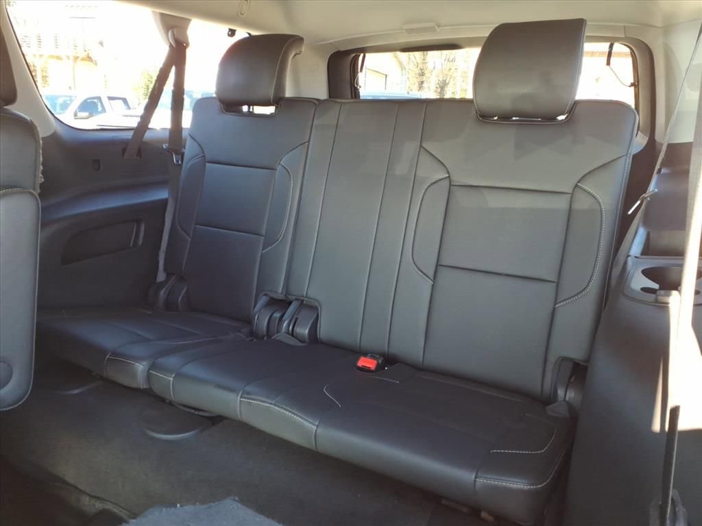 Used 2018 Chevrolet Suburban Premier image 13