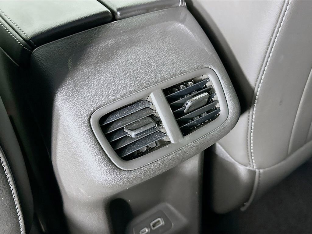 Used 2022 Buick Envision Preferred FWD image 32
