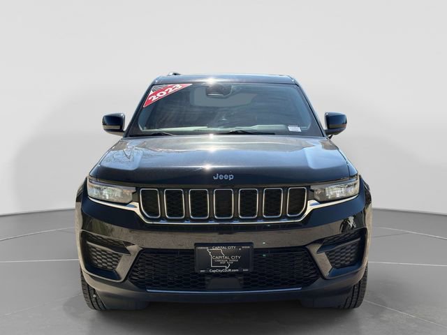 Used 2023 Jeep Grand Cherokee Laredo w/ Luxury Tech Group I AWD/4WD image 9