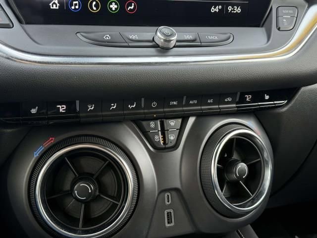 Used 2025 Chevrolet Blazer LT AWD/4WD image 24