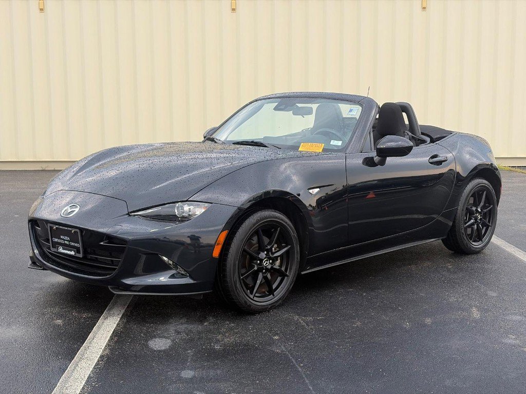 Certified 2022 MAZDA MX-5 Miata Sport RWD image 2