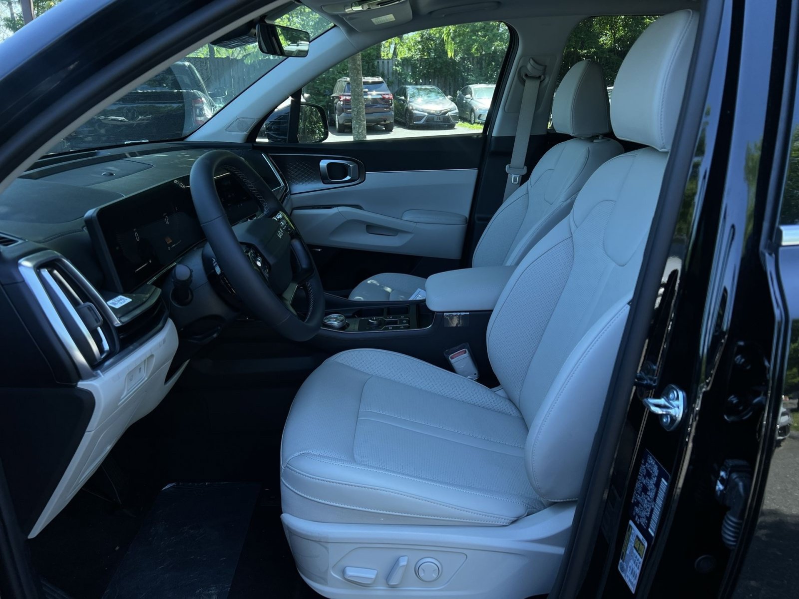 New 2026 Kia Sorento EX w/ EX Premium Package AWD/4WD image 18