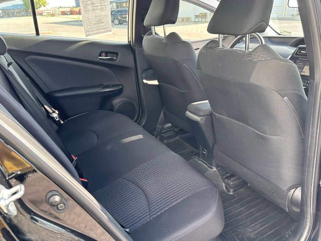 Used 2018 Toyota Prius Three FWD image 21