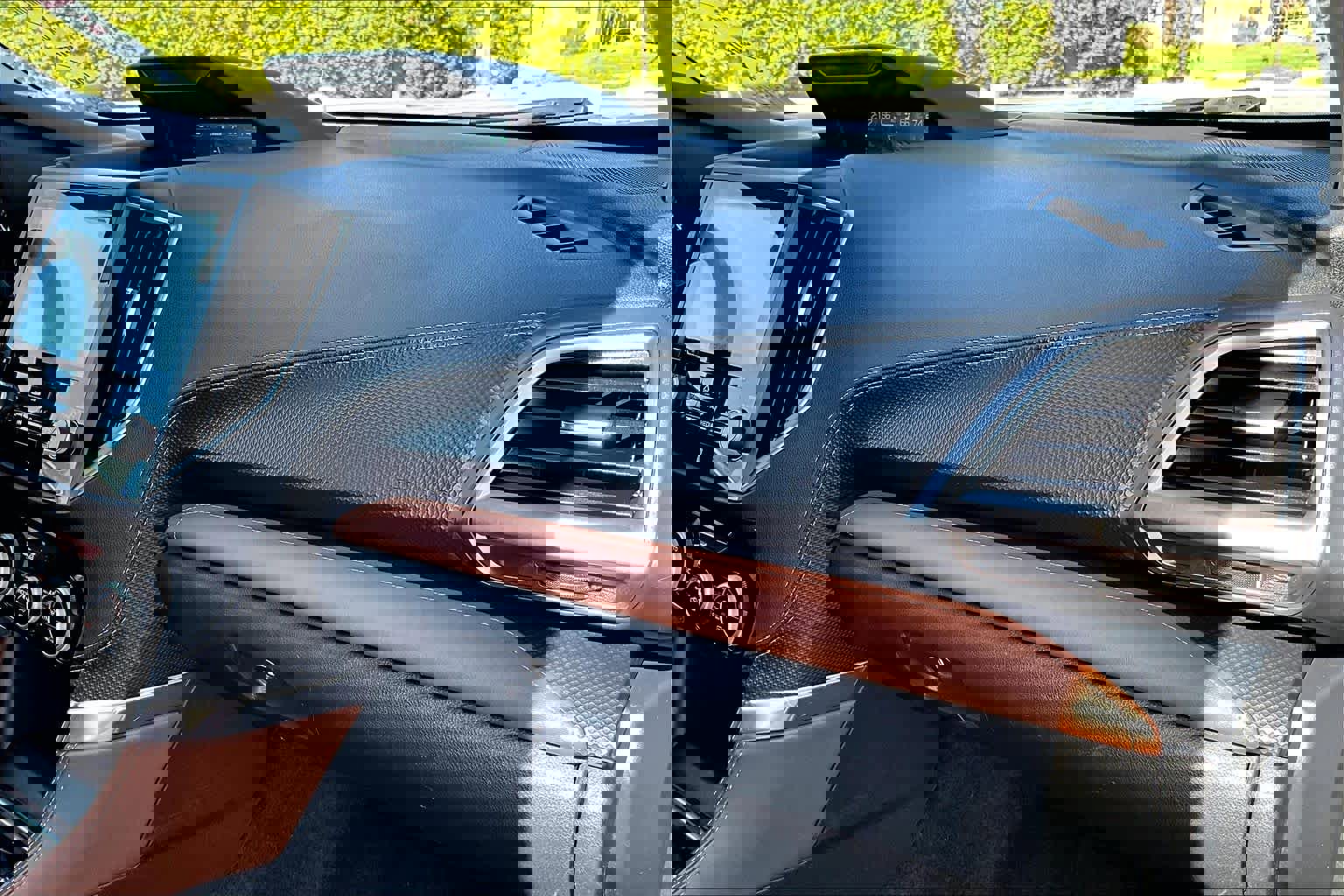 Used 2019 Subaru Forester Touring image 17