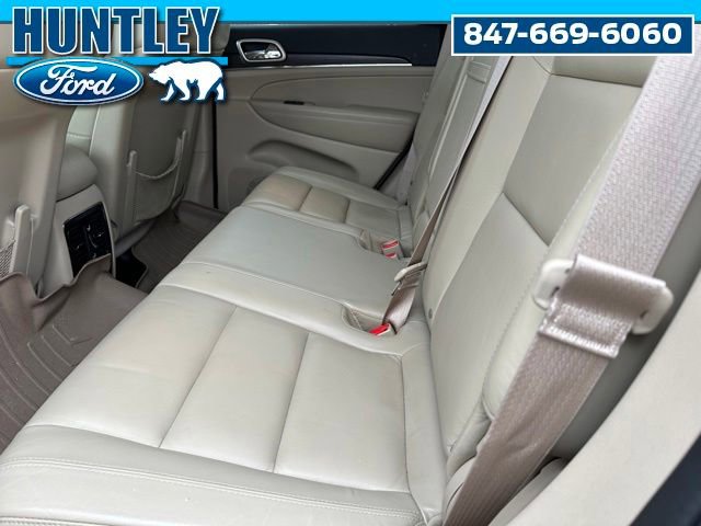 Used 2017 Jeep Grand Cherokee Limited AWD/4WD image 12