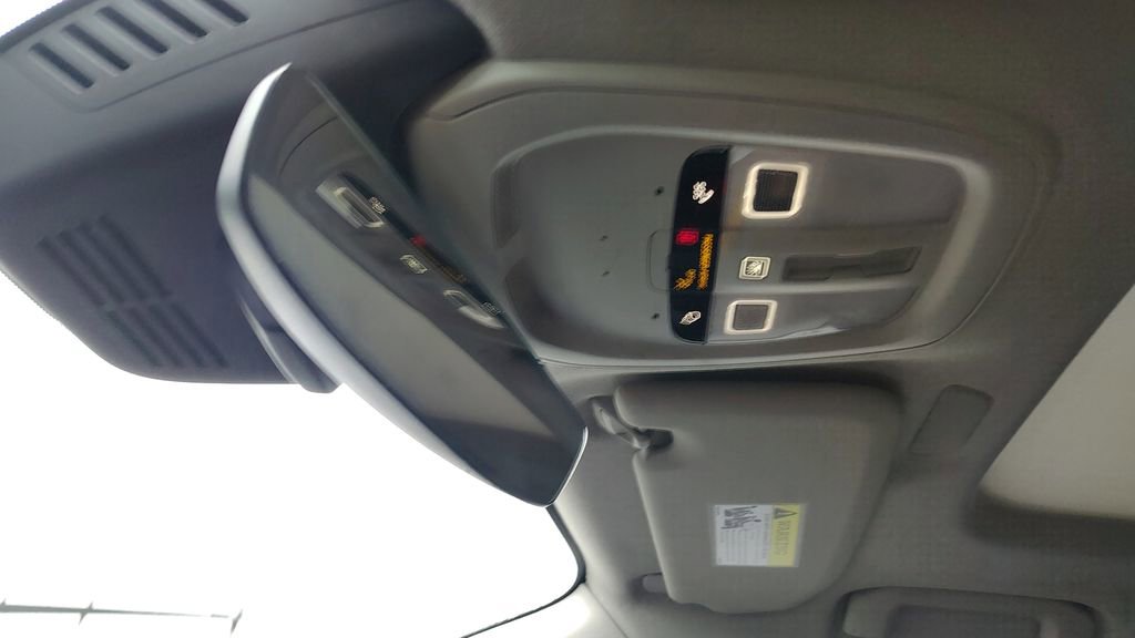 New 2026 Volvo XC40 B5 Core w/ Climate Package image 23