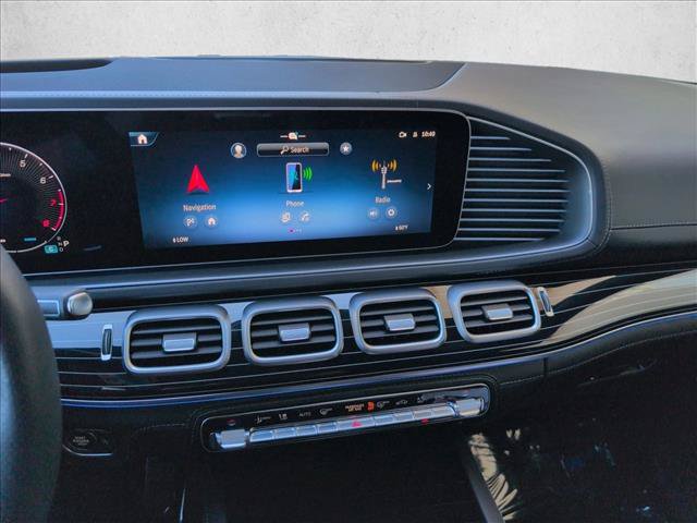 Used 2025 Mercedes-Benz GLS 580 4MATIC image 15
