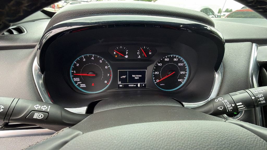 Used 2023 Chevrolet Traverse LT FWD image 29
