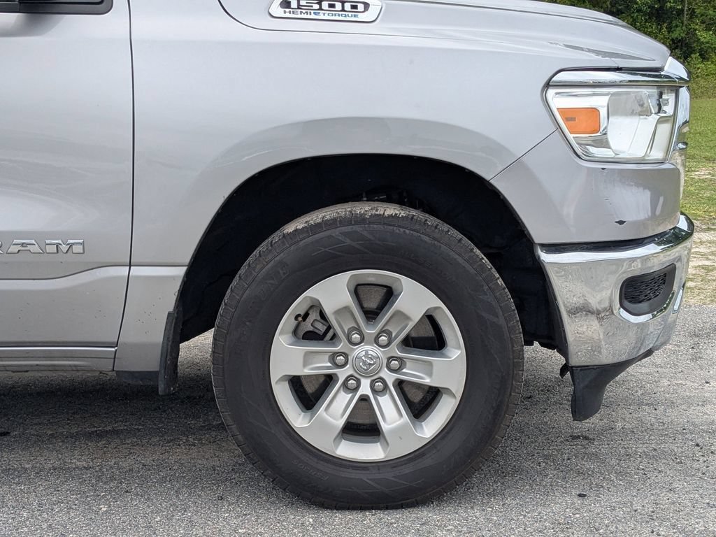 Used 2024 RAM 1500 Laramie AWD/4WD image 12