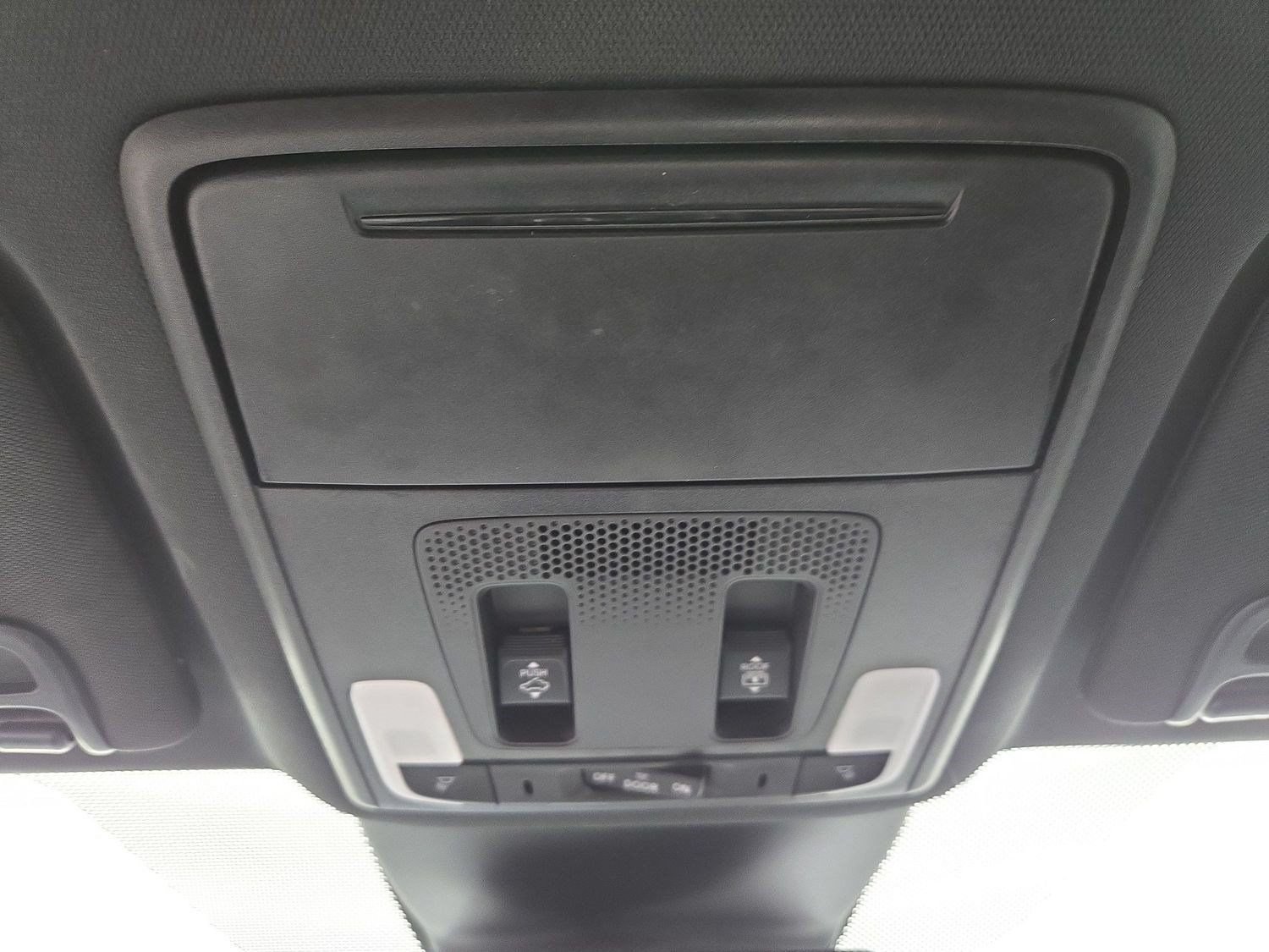 Used 2025 Honda Pilot Black Edition image 30