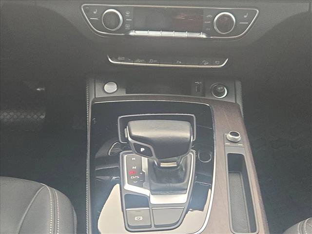 Used 2021 Audi Q5 2.0T Premium Plus w/ Premium Plus Package AWD/4WD image 14