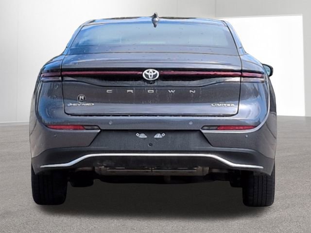 Used 2024 Toyota Crown Limited image 6