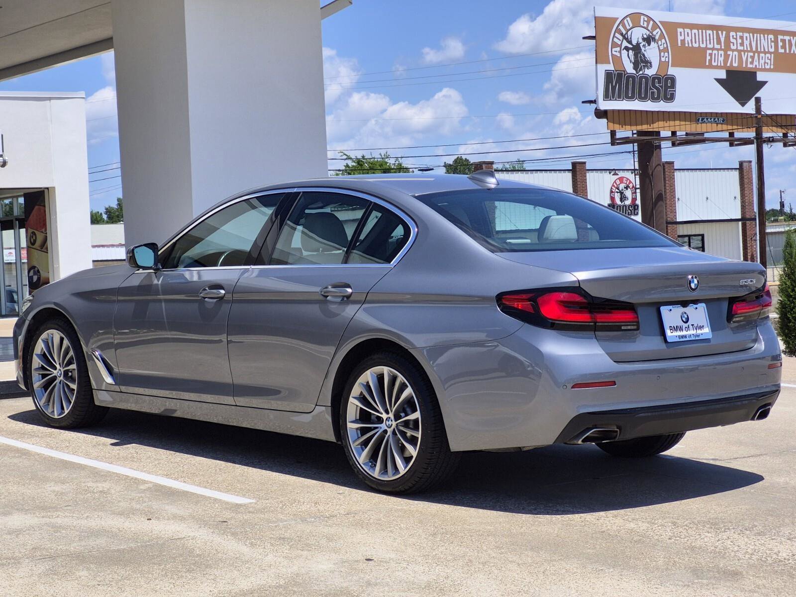 Certified 2023 BMW 530i w/ Premium Package RWD image 6