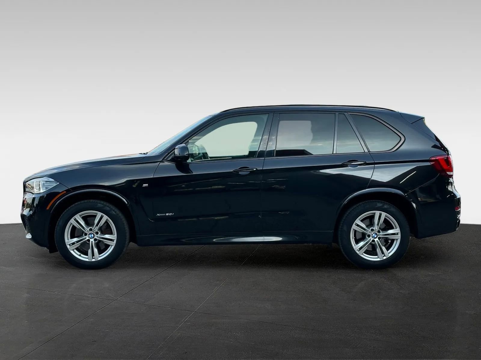 Used 2015 BMW X5 xDrive50i image 4