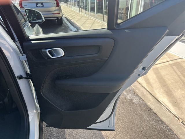 Certified 2025 Volvo XC40 B5 Plus image 12