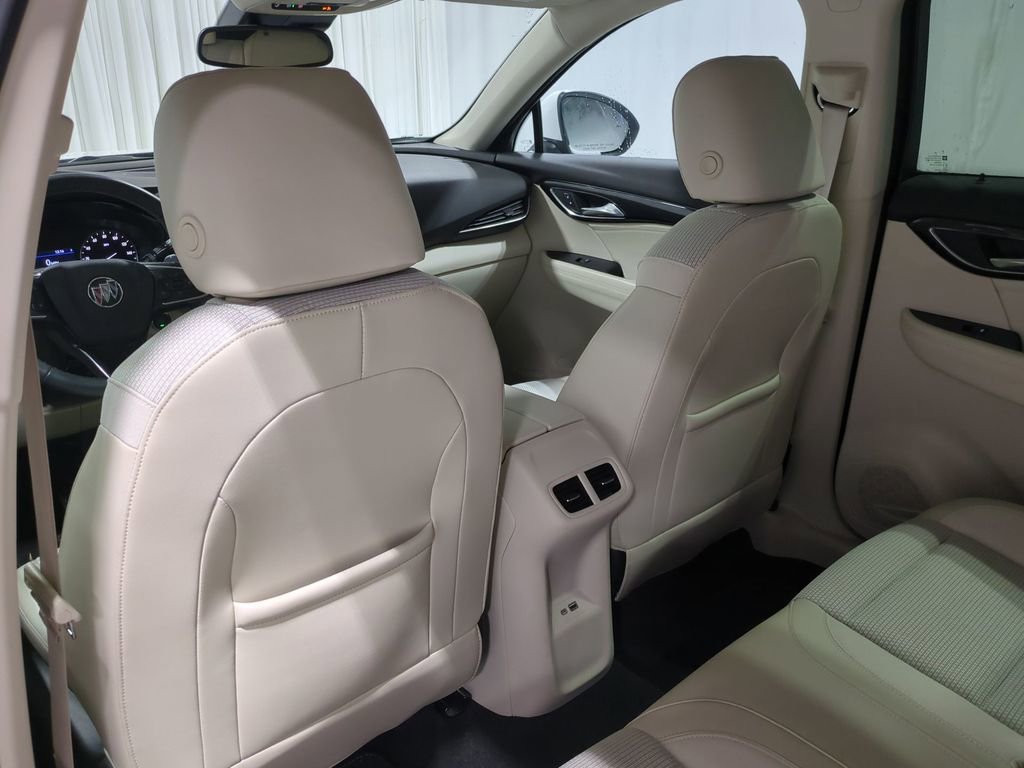 Used 2023 Buick Envision Preferred image 22