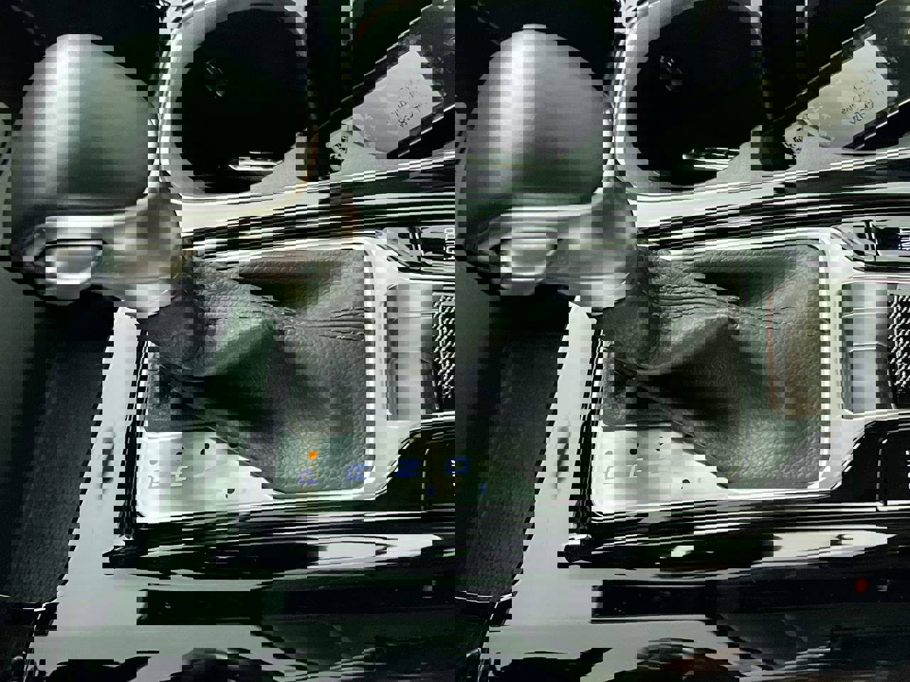 Used 2024 Kia Carnival SX Prestige image 22