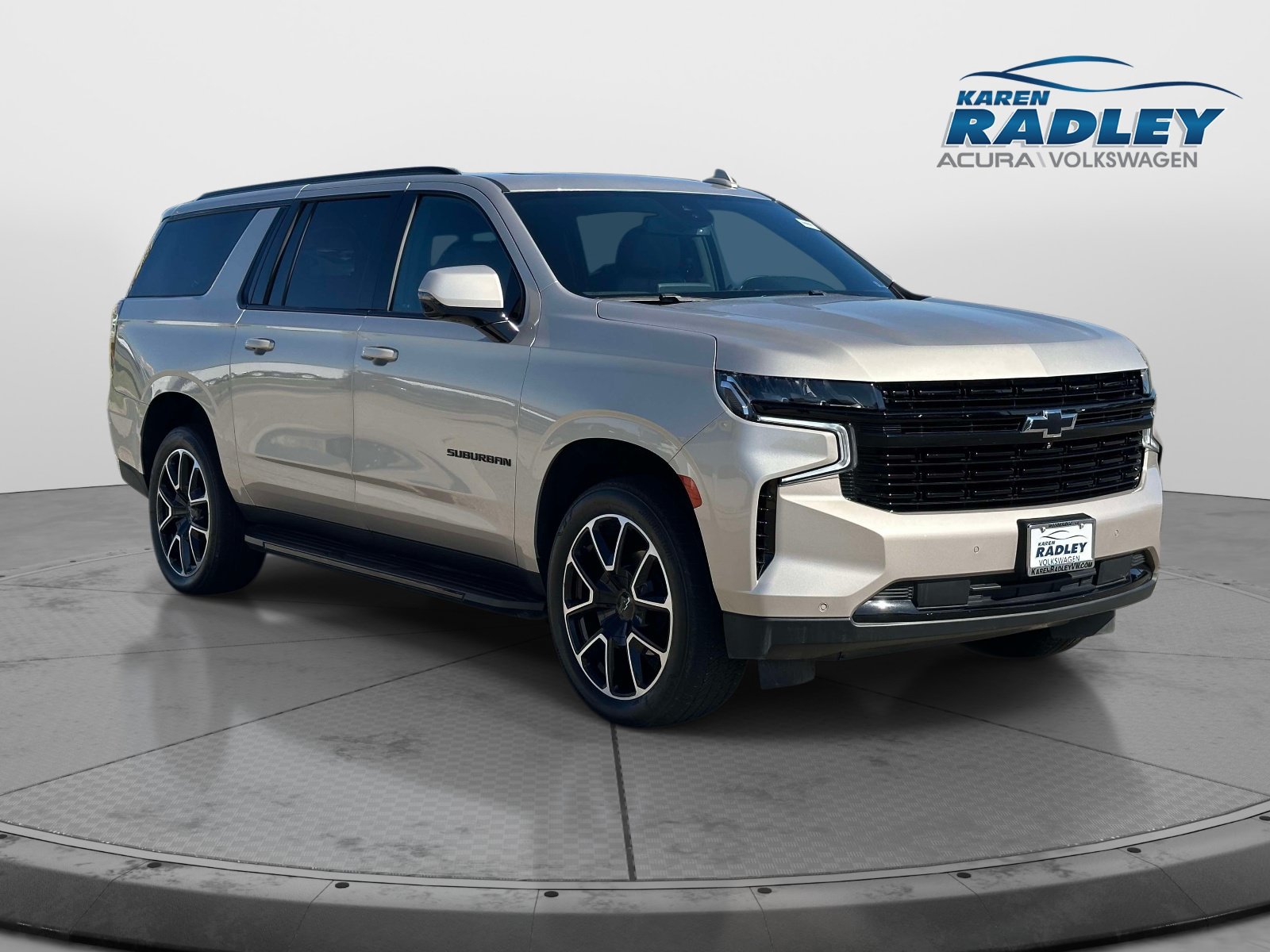 Used 2024 Chevrolet Suburban RST w/ Luxury Package AWD/4WD image 4
