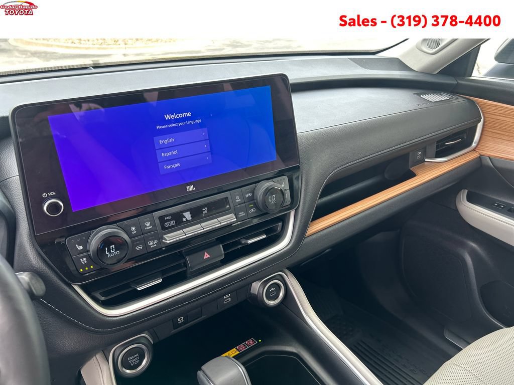 Certified 2025 Toyota Grand Highlander AWD image 17