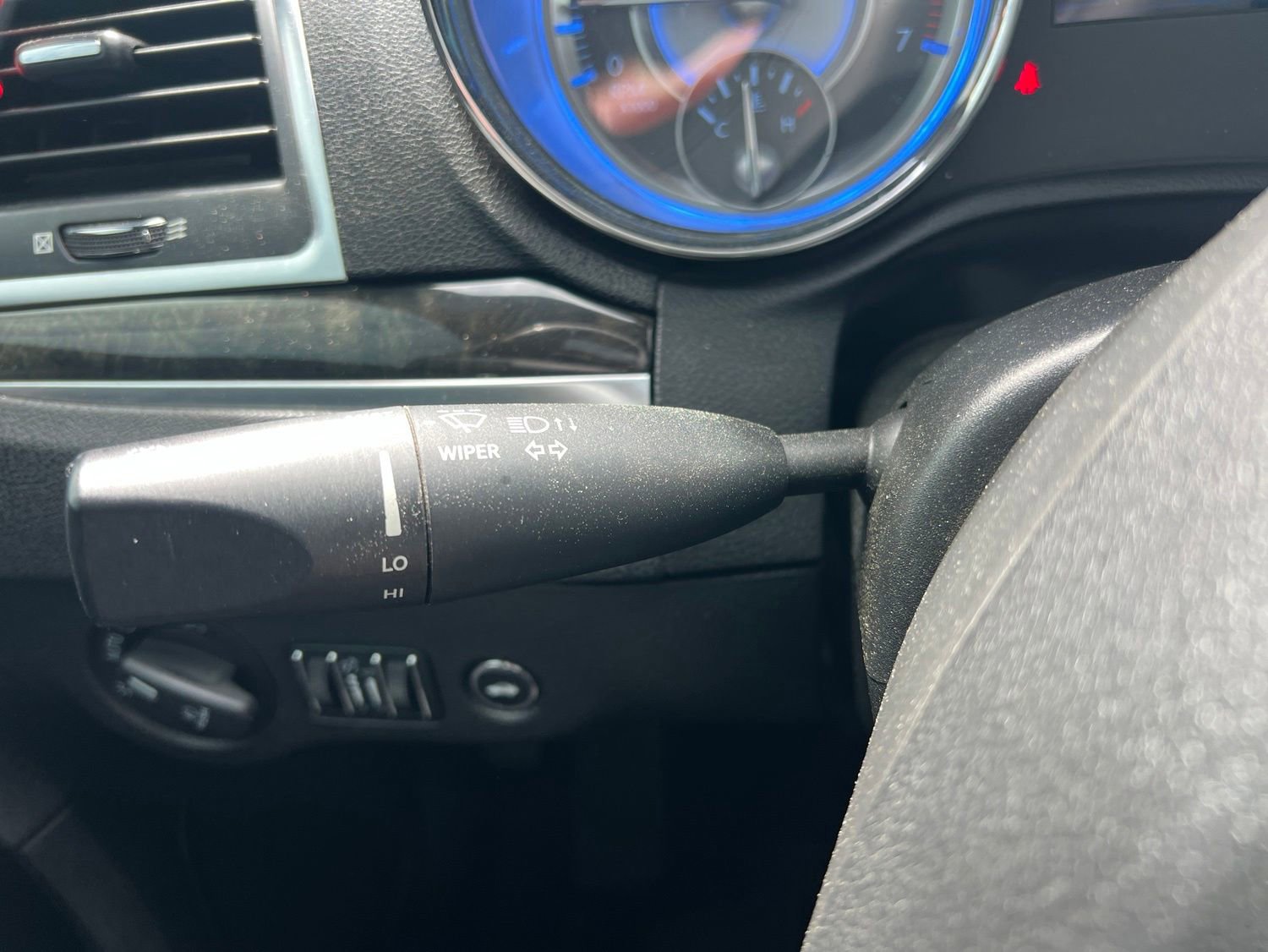 Used 2013 Chrysler 300 C w/ Beats Audio Group RWD image 24