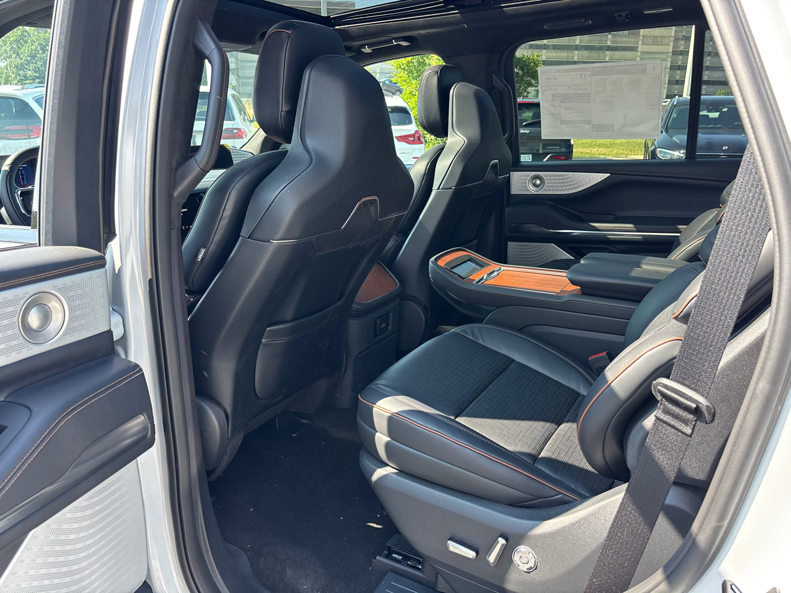 New 2026 Lincoln Navigator Black Label AWD/4WD image 27
