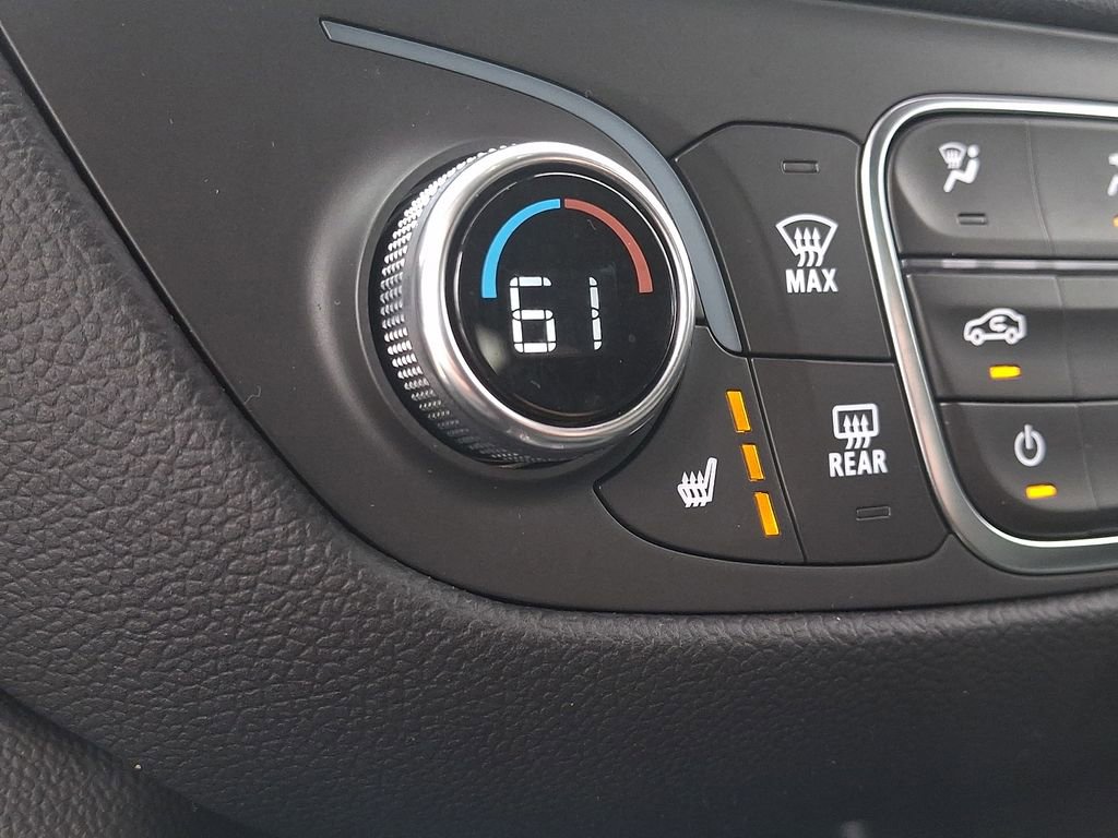 Used 2024 Chevrolet Equinox LT FWD image 24