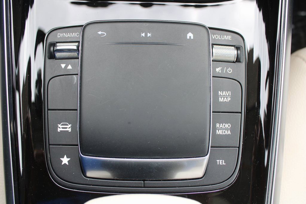 Used 2023 Mercedes-Benz GLB 250 image 37